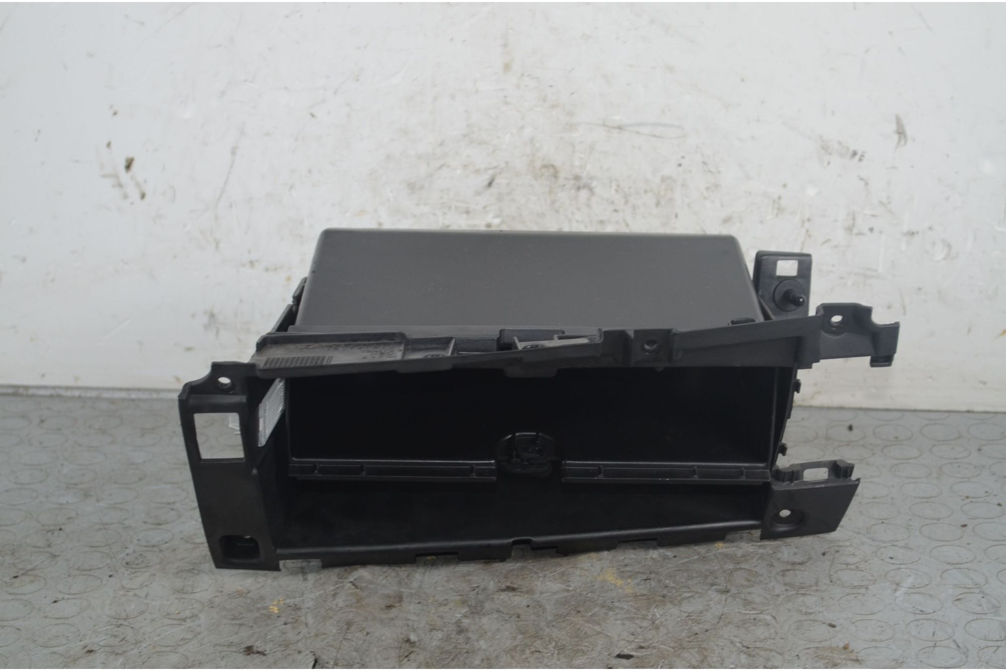 Cassetto vano porta oggetti Lancia Ypsilon Dal 2011 al 2016 Cod 735496021  1727862061978