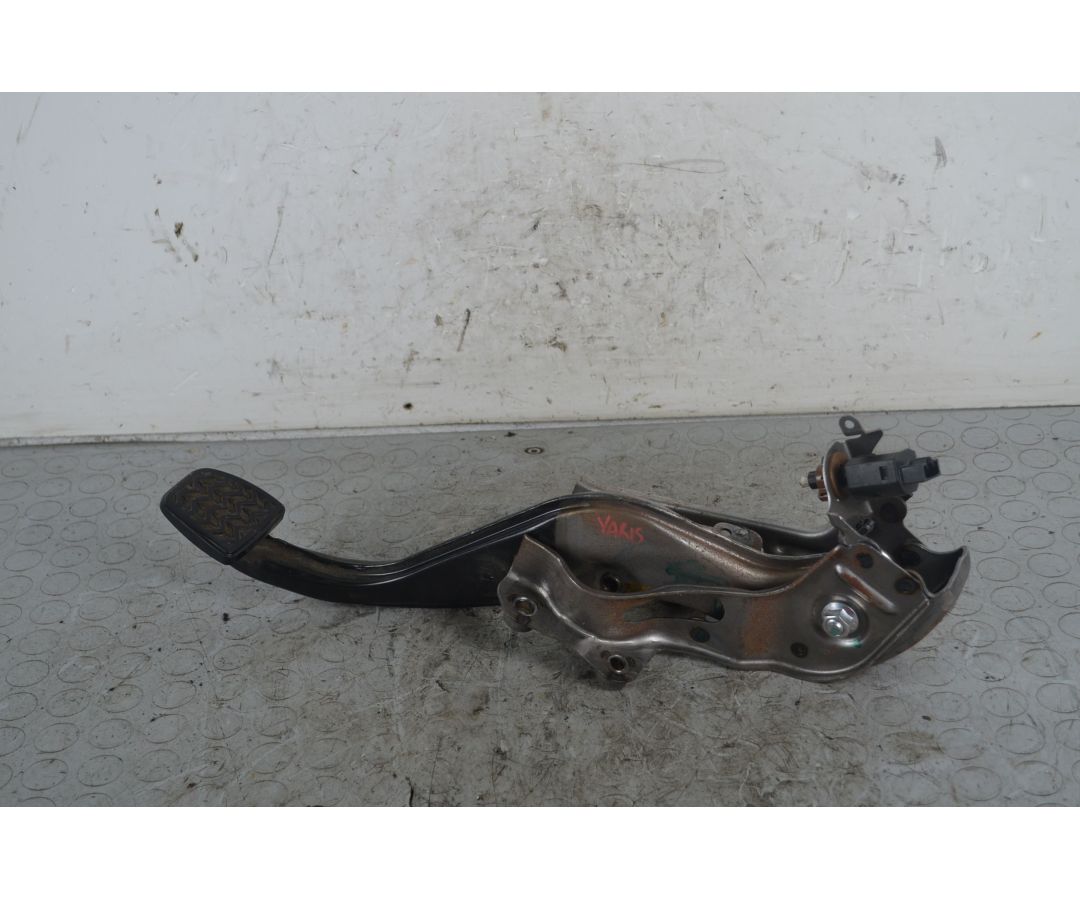 Pedale Freno Toyota Yaris XP90 dal 2005 al 2011 Cod 471010D080  1727866320378