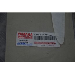 Adesivo Emblema Originale Decalcomania Yamaha XC 300 Versity 300 Dal 2003 al 2006 Cod 1S6-F173F-00  1727946573632