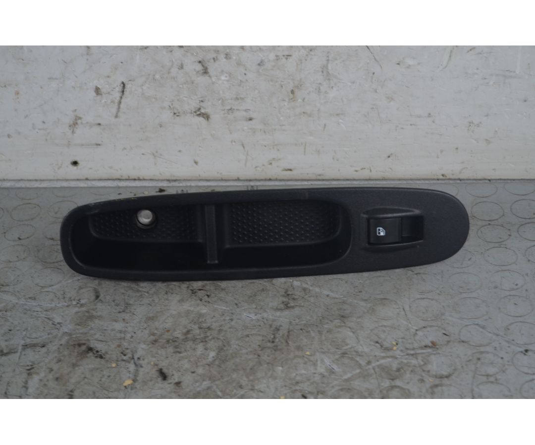 Pulsantiera Alzacristalli Anteriore DX Lancia Ypsilon dal 2011 al 2021 Cod 735531347  1727948083306