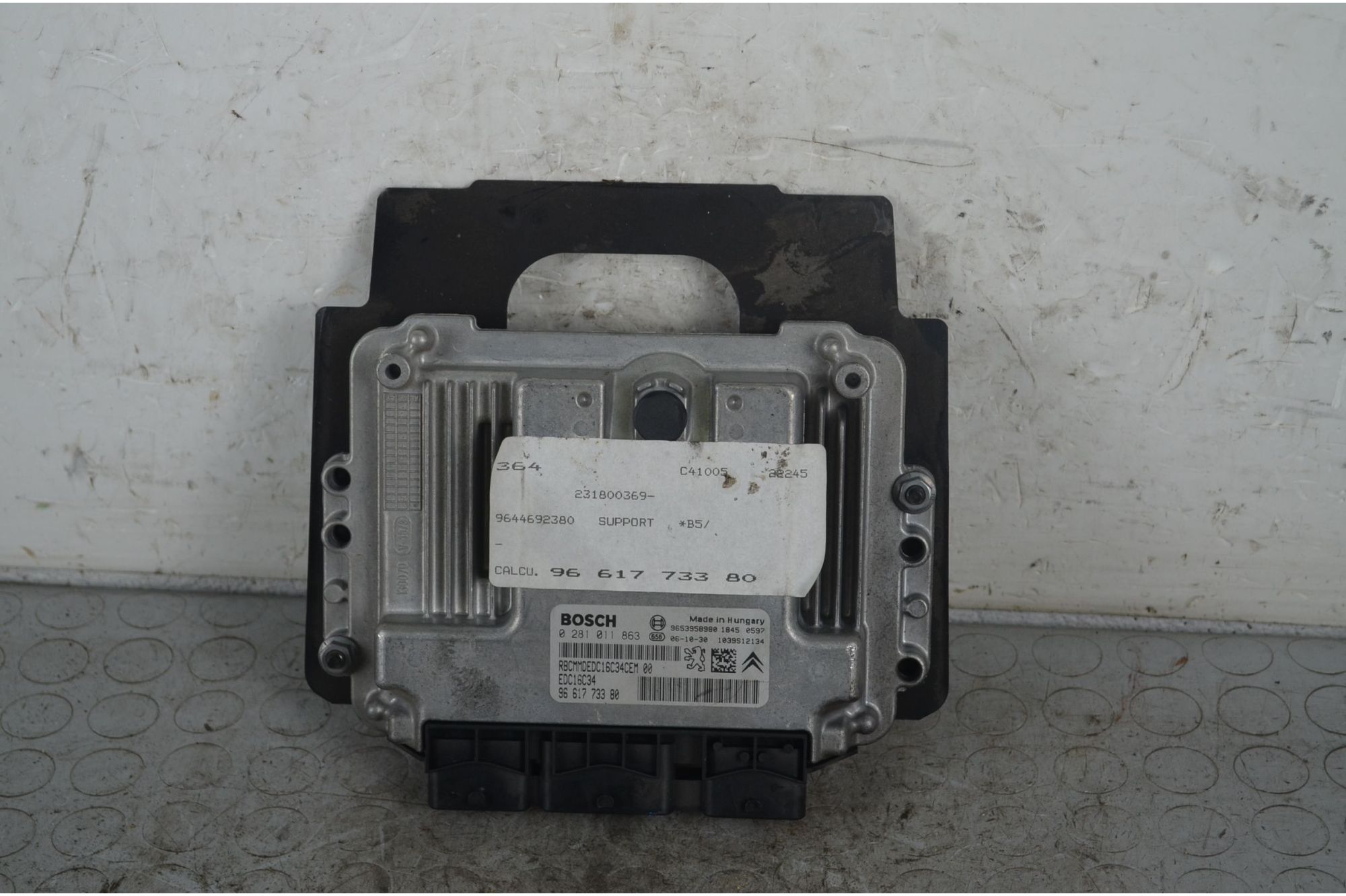 Centralina ECU Peugeot 307 Dal 2001 al 2009 Cod 0281011863  1727957161187