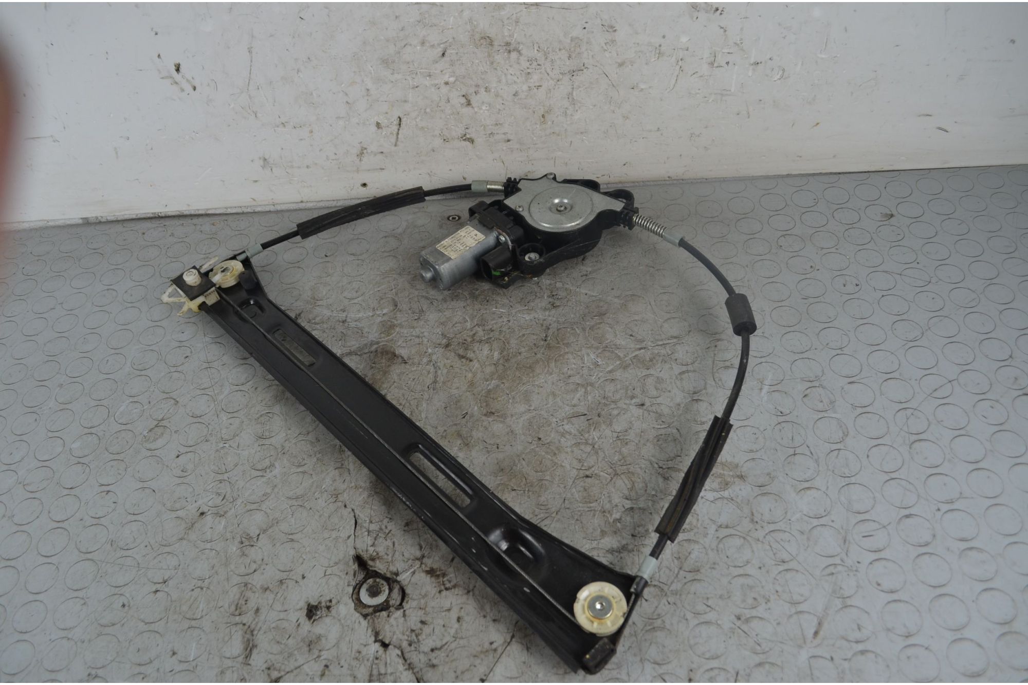 Motorino Alzavetro anteriore DX Fiat Panda Dal 2003 al 2012 Cod 51846384  1728032304970