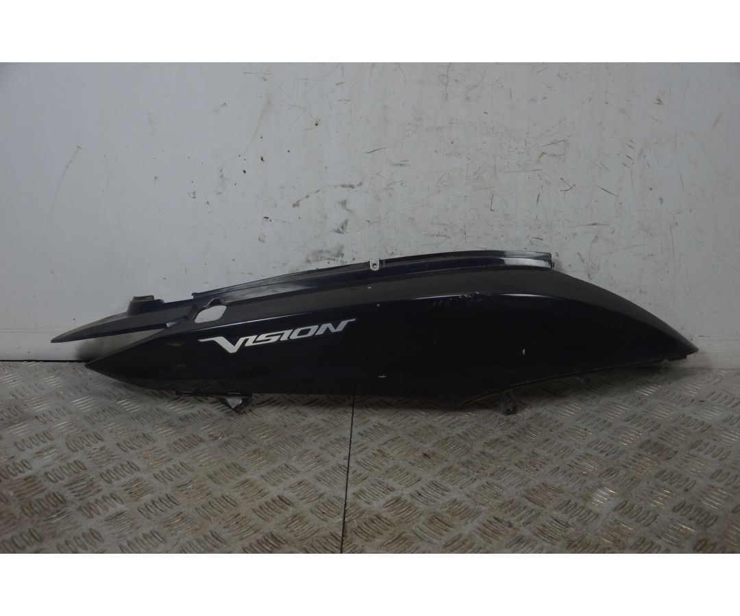 Carena Fianchetto Laterale Destro DX Honda Vision 50 / 110 Dal 2011 al 2017  1728293048989