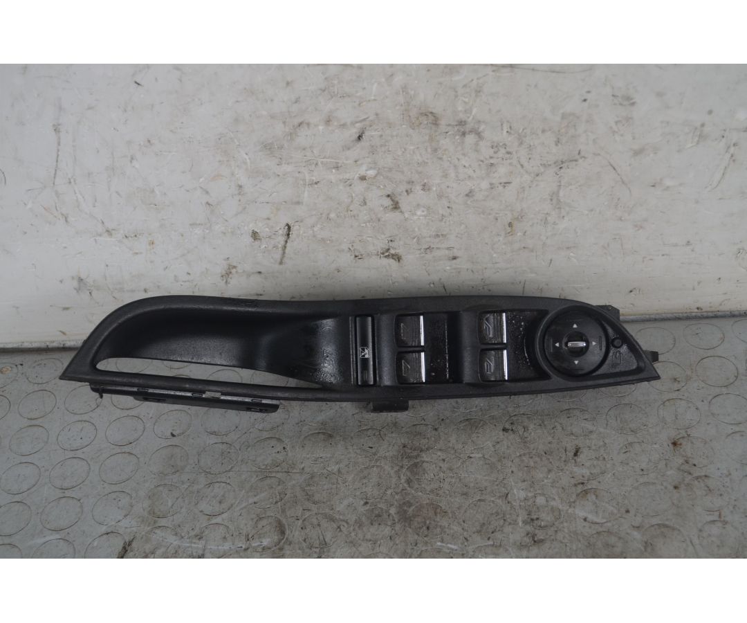 Pulsantiera alzacristalli anteriore SX Ford Focus Dal 2011 al 2015 Cod 10020922  1728309655064