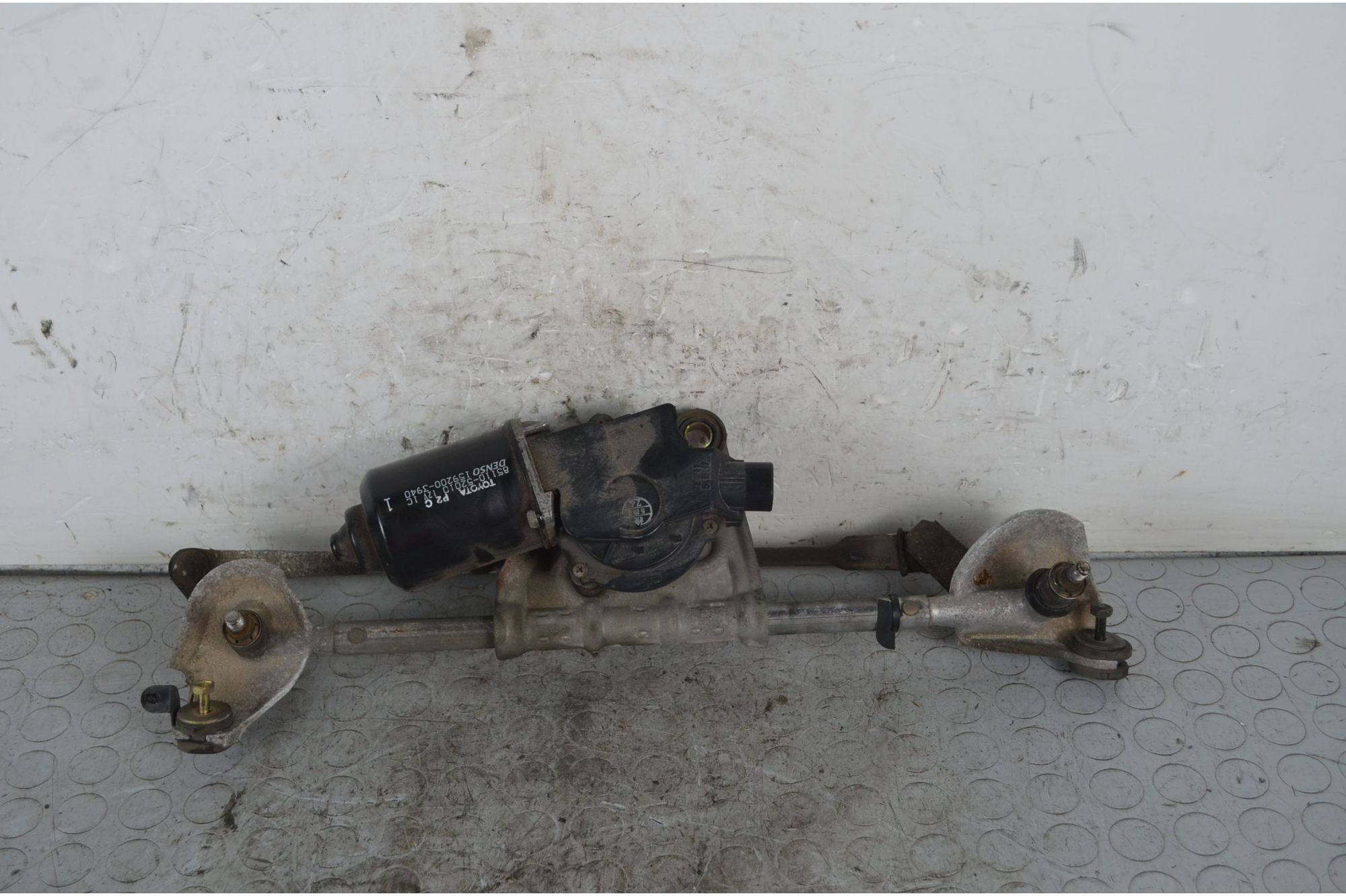 Motorino Tergicristalli anteriore Toyota Yaris Dal 1999 al 2005 Cod 8511052010  1728461807073