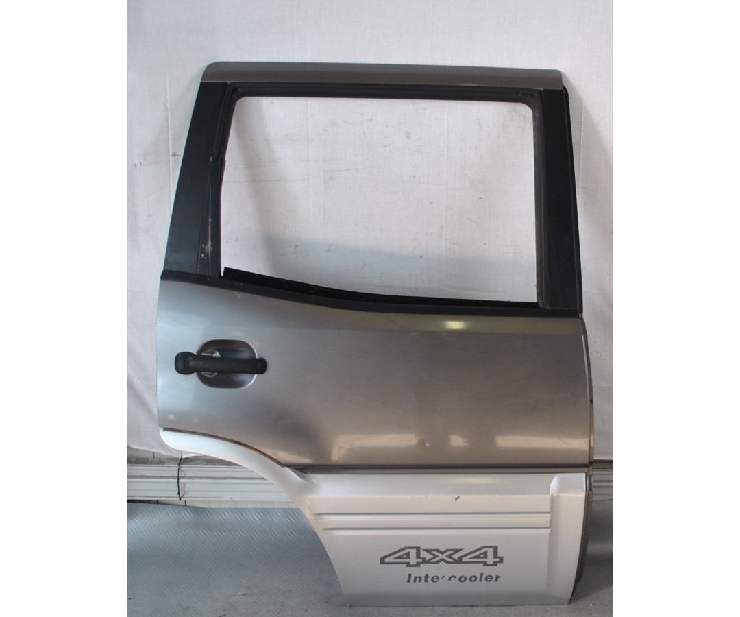 Portiera sportello posteriore DX Nissan Terrano II dal 93 al 2007 senza alzacristalli  2411111184196