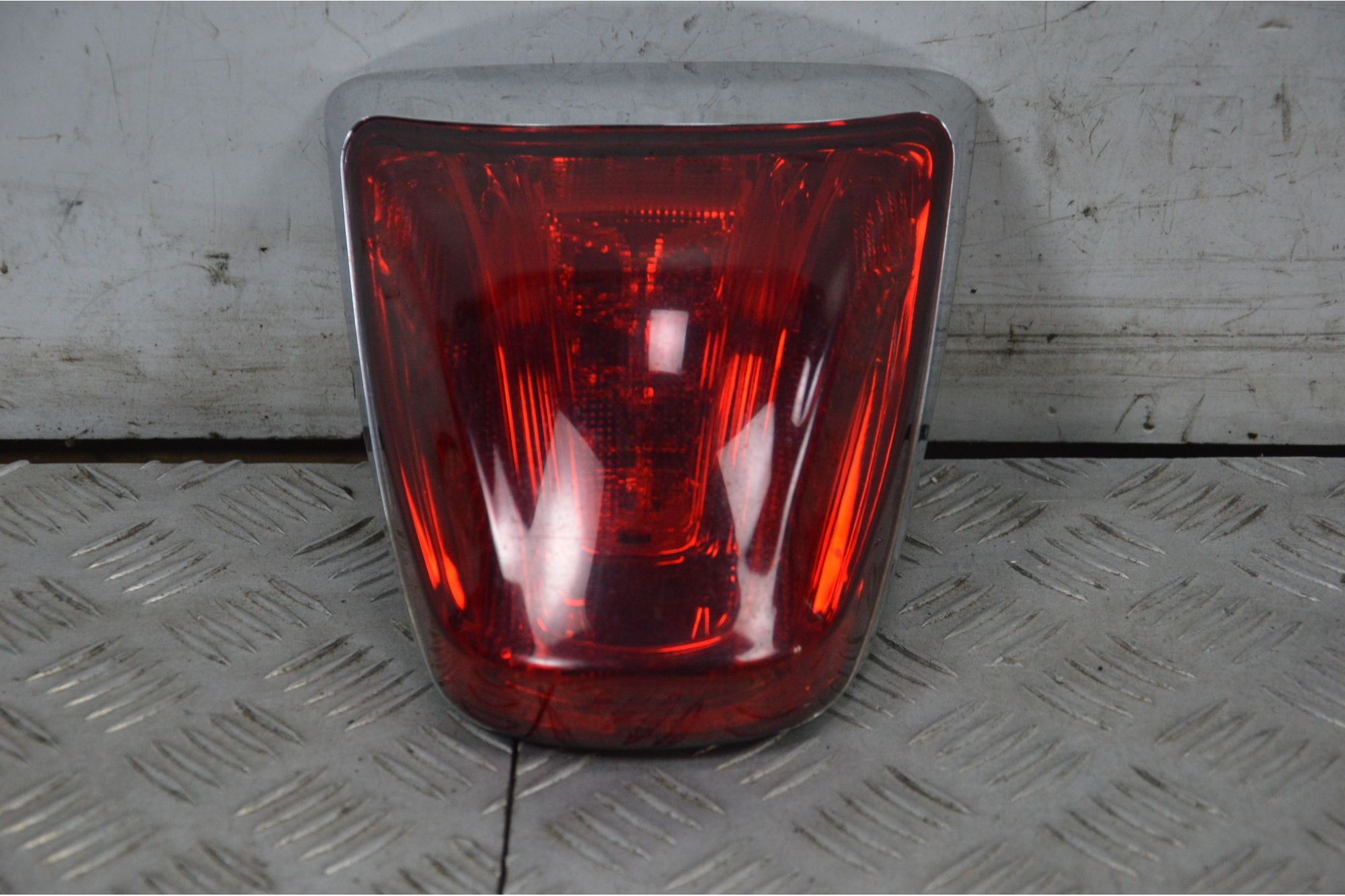 Fanale Stop Posteriore Piaggio Vespa Primavera 150 Dal 2014 al 2021  1728568514928