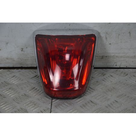 Fanale Stop Posteriore Piaggio Vespa Primavera 150 Dal 2014 al 2021  1728568514928