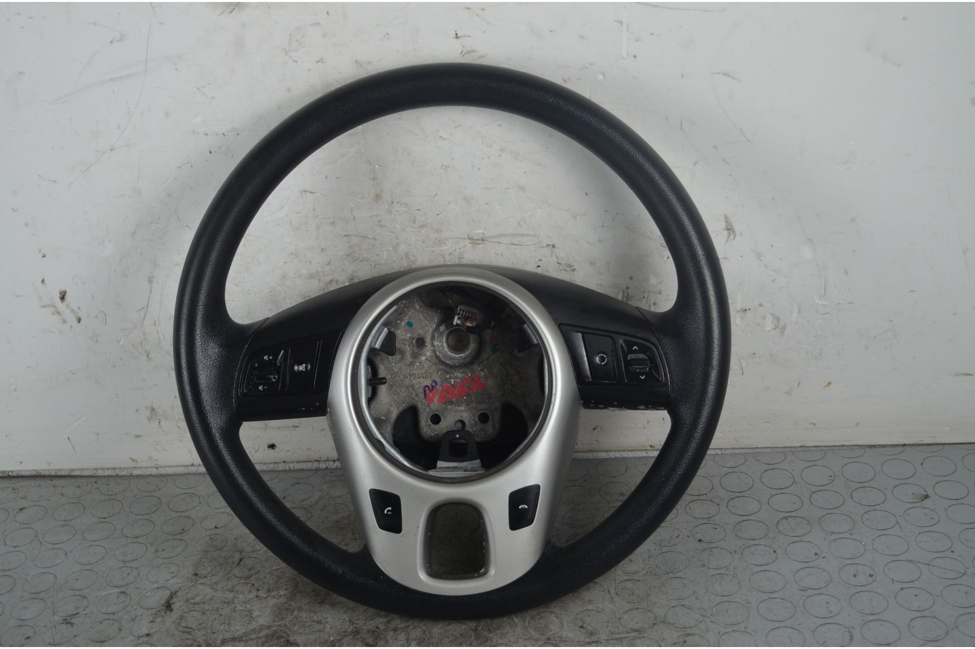 Volante Kia Venga Dal 2010 al 2019 Cod 56110-1P200  1728642662422