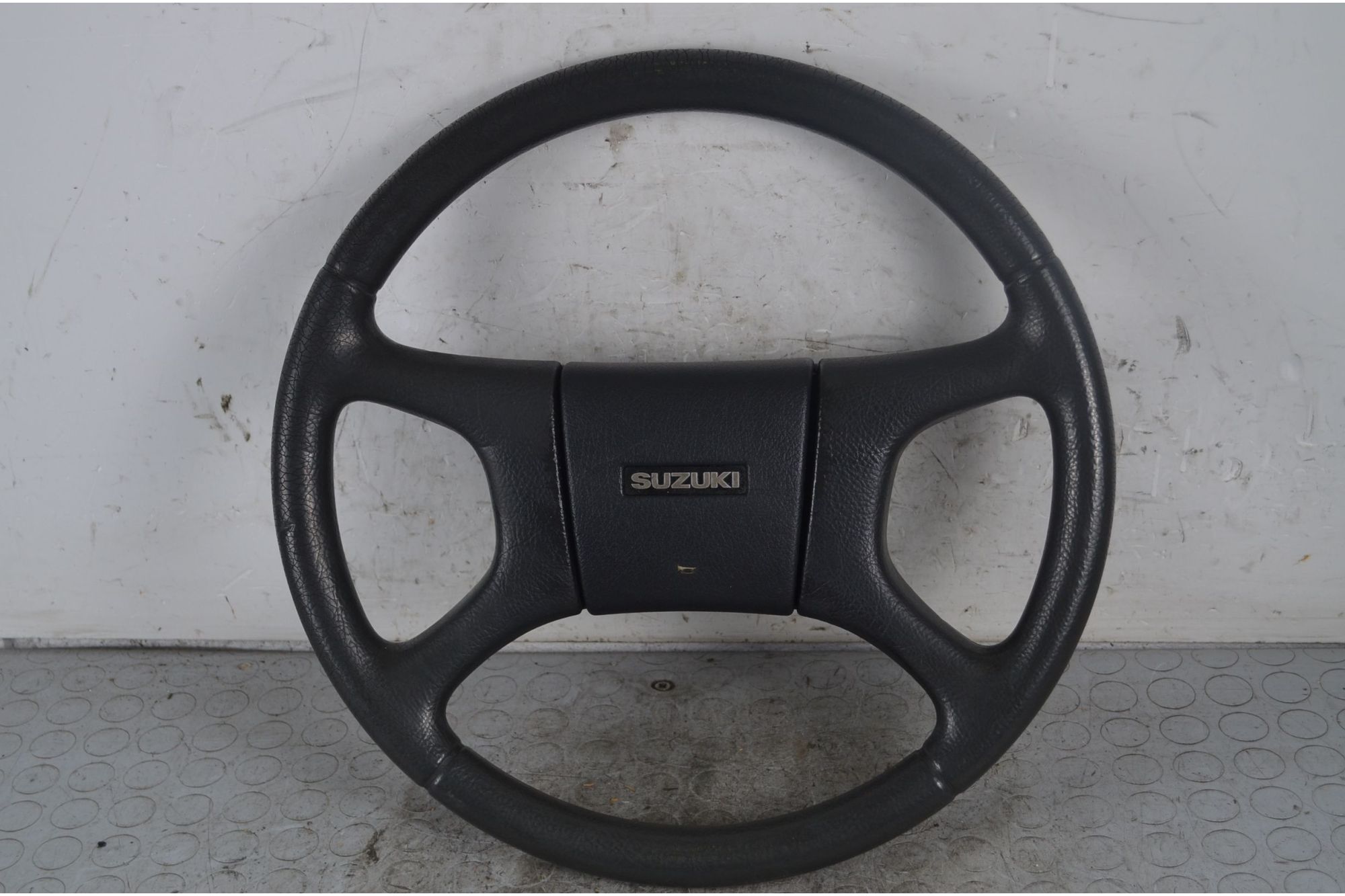 Volante Suzuki Vitara Dal 1988 al 1998 Cod 4811050G025ES  1729066394258