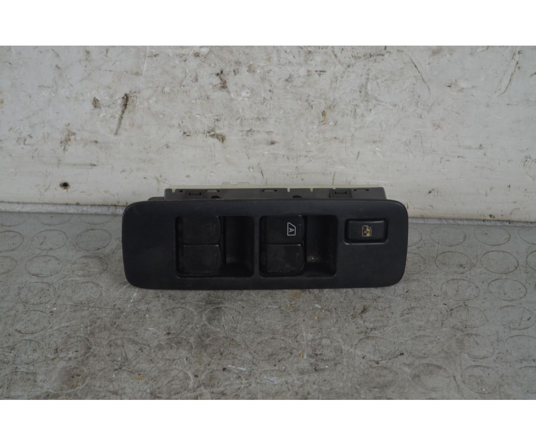 Pulsantiera Alzacristalli Anteriore SX Nissan Qashqai Dal 2006 al 2014 Cod 25401BR00B  1729083992277