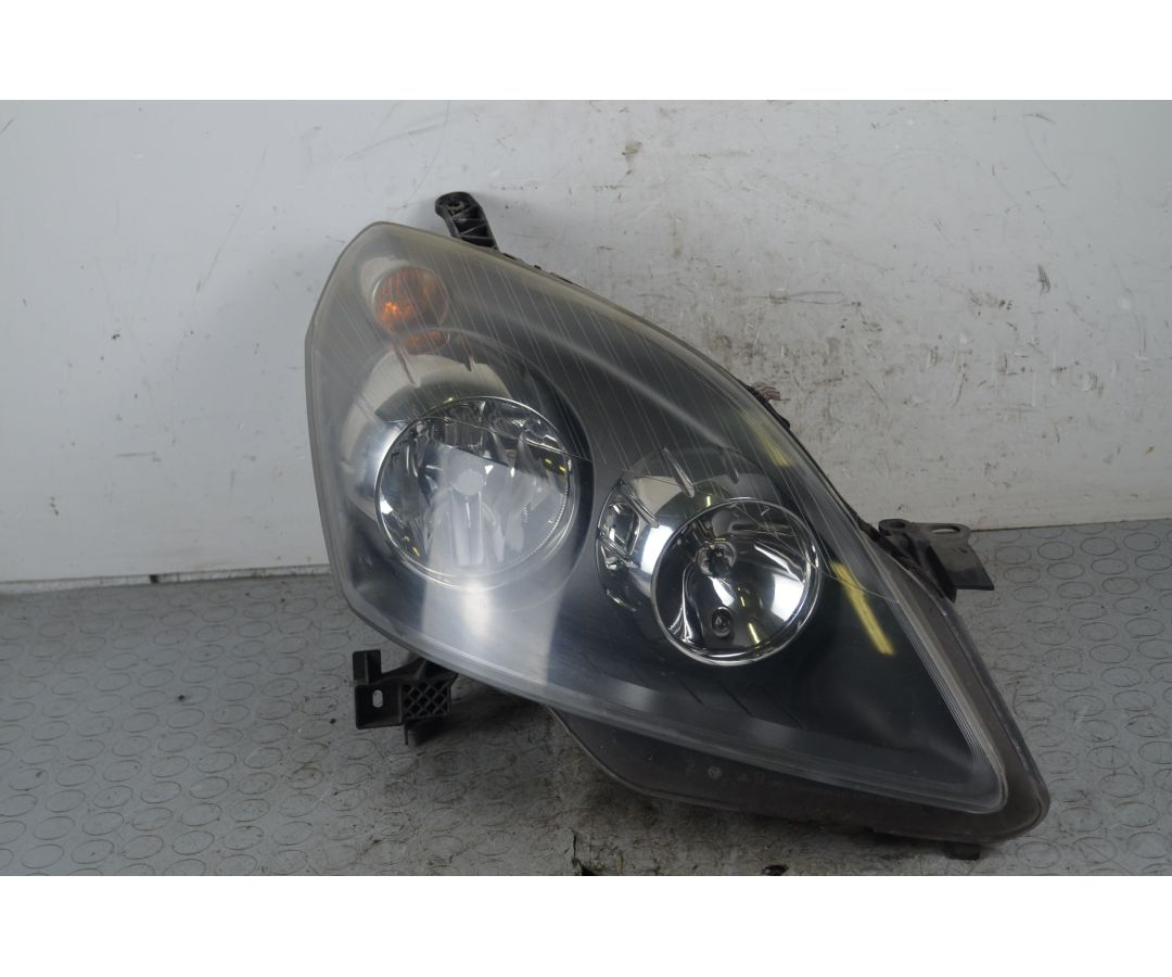 Faro Anteriore DX Opel Zafira B Dal 2005 al 2014 Cod 93192444  1729089725220