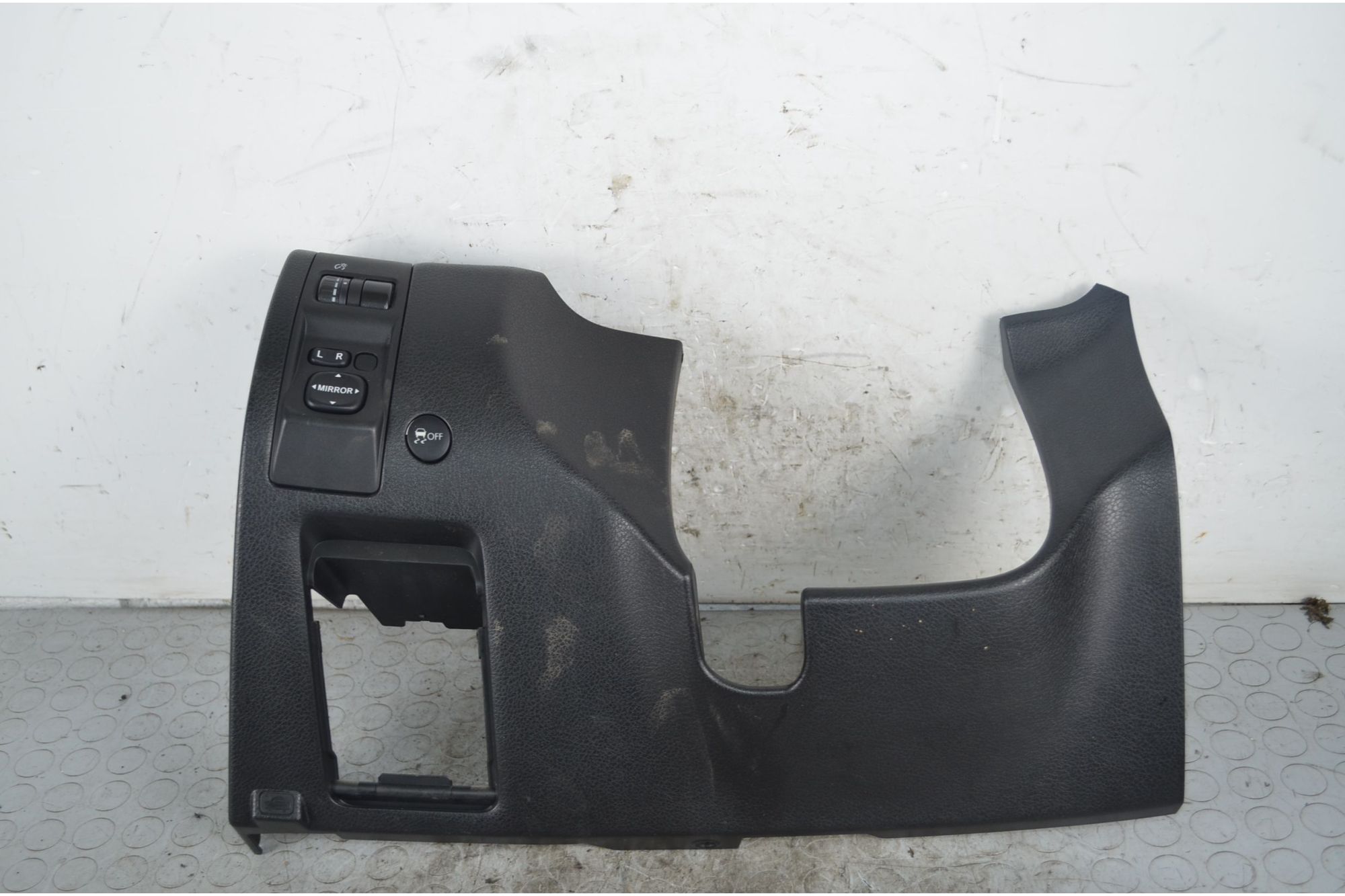 Rivestimento piantone dello sterzo inferiore Subaru Forester Dal 2008 al 2013 Cod 66075FG010  1729842691267