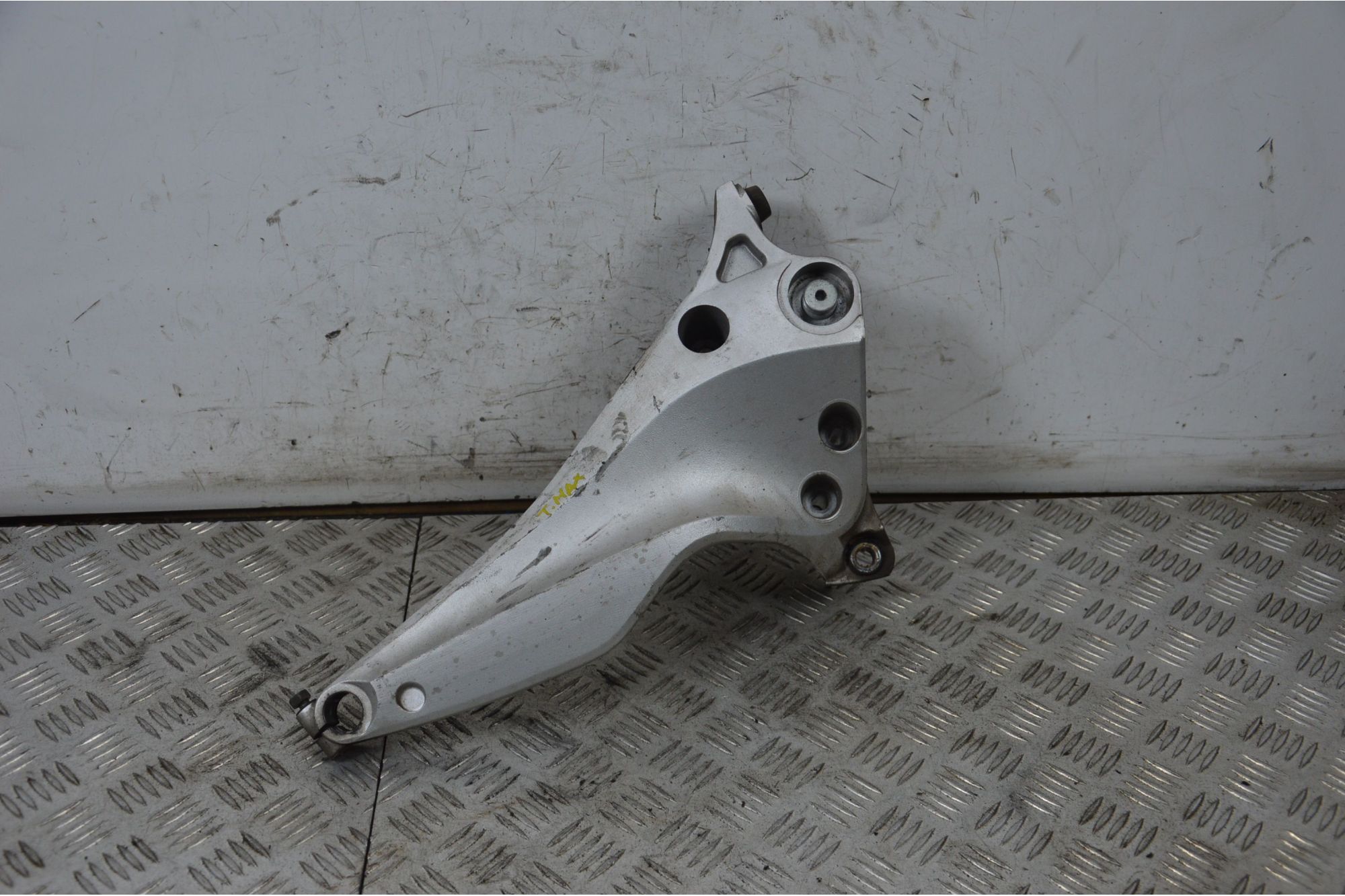 Forcellone Posteriore Yamaha Tmax T-Max 500 dal 2001 al 2007  1729862130425