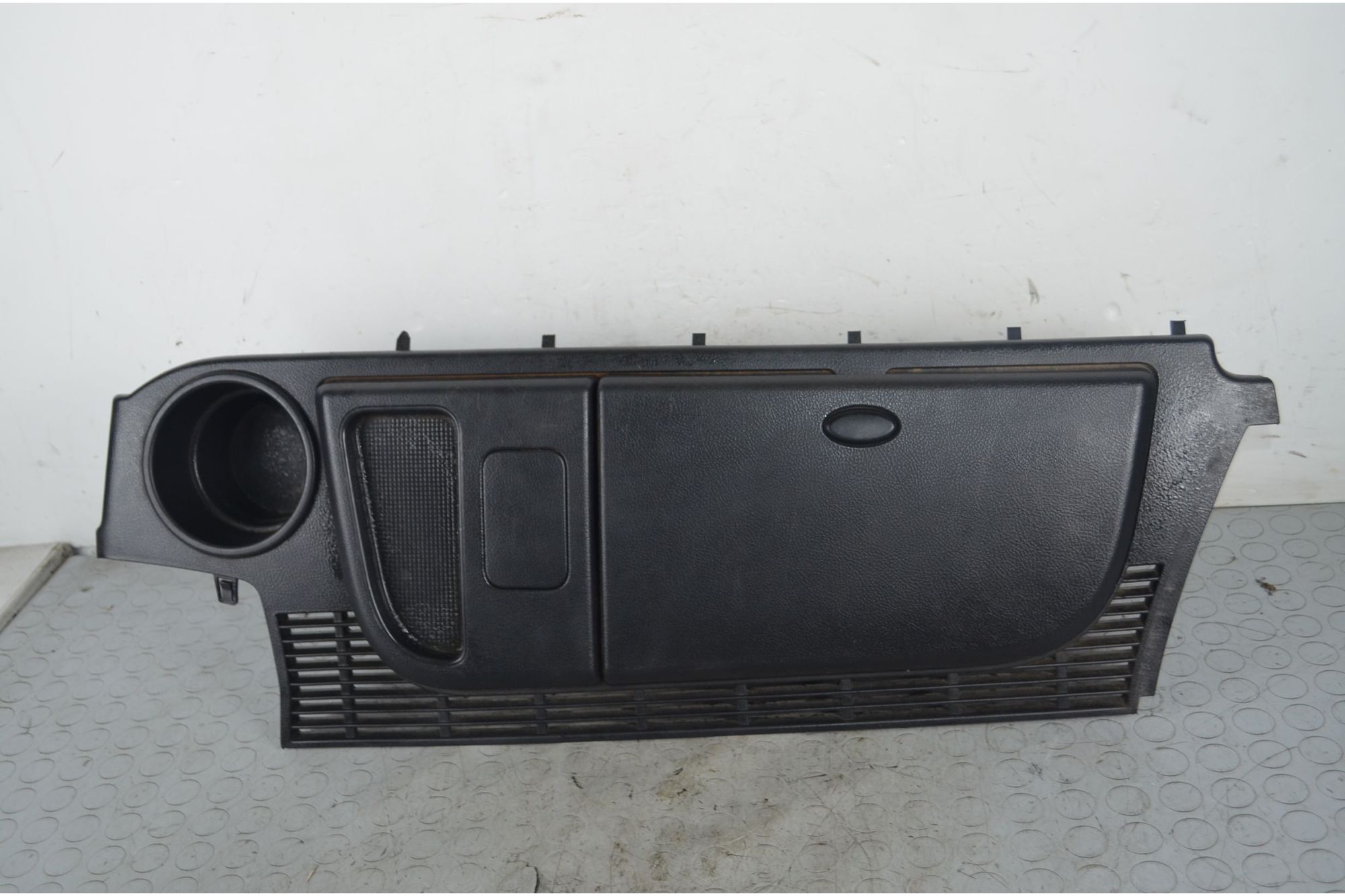 Vano Portaoggetti posteriore DX Land Rover Discovery III Dal 2004 al 2009 Cod ESJ501010  1730125346064