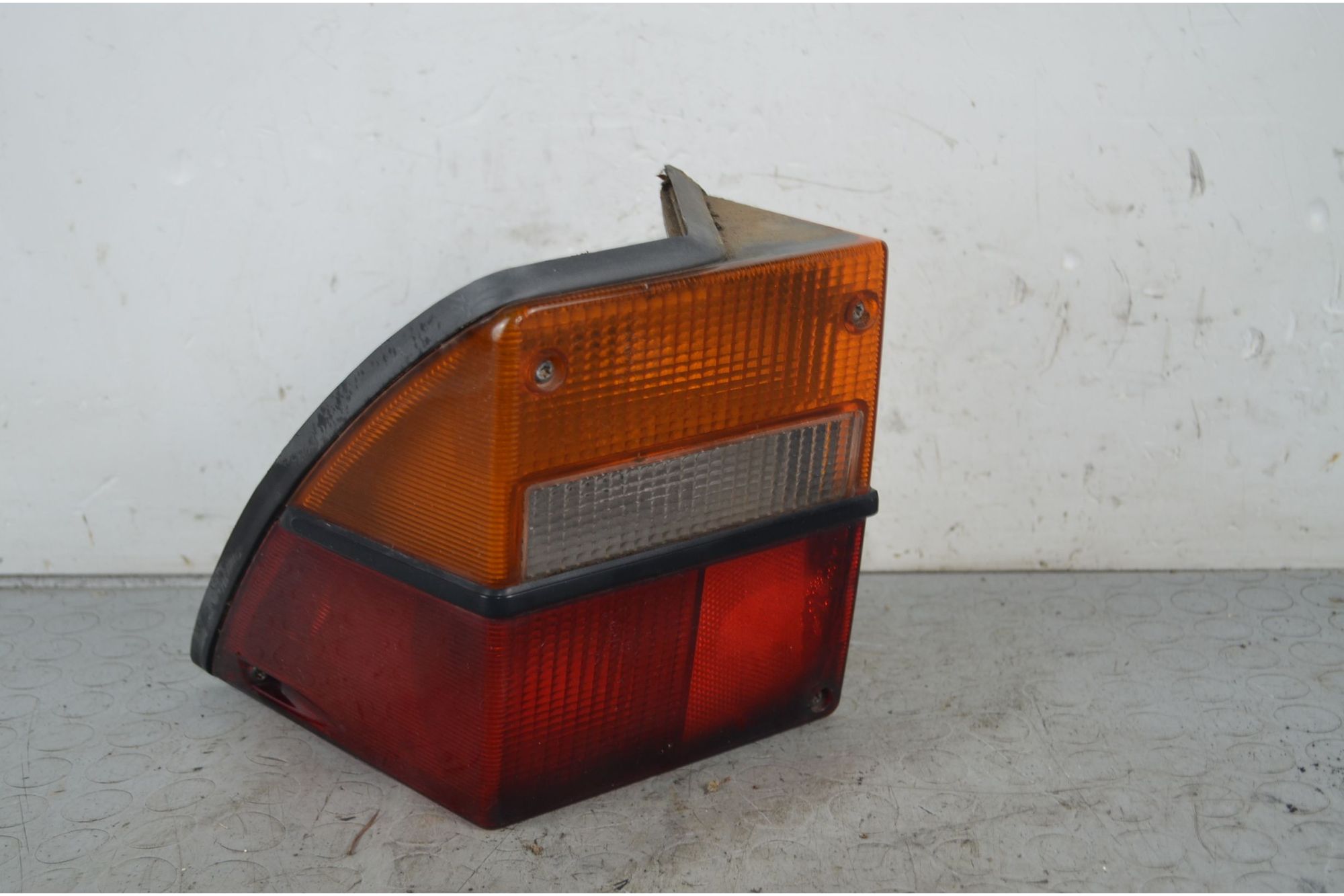 Fanale stop posteriore SX Saab 900 Dal 1979 al 1993  1730208019151