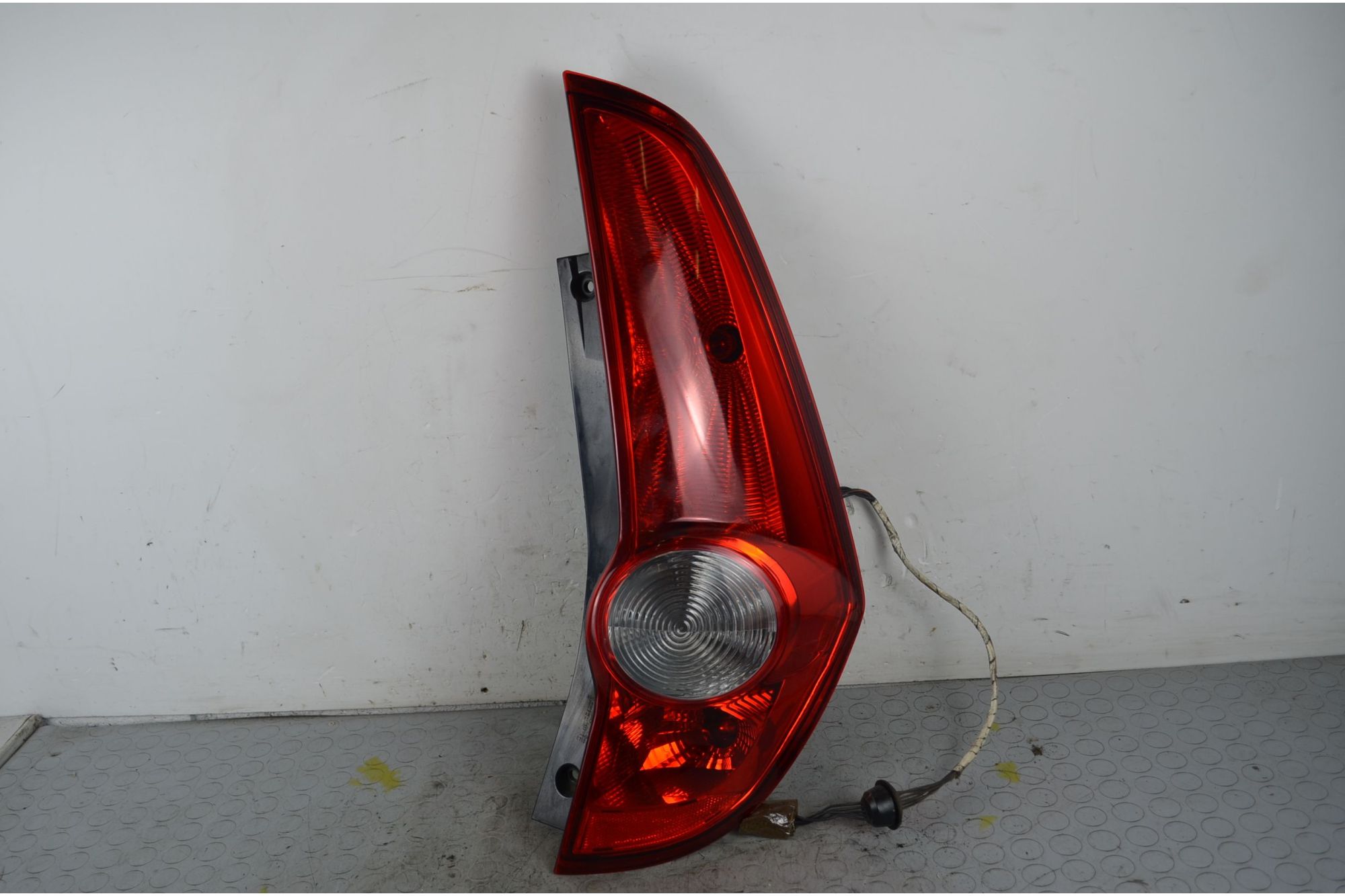 Fanale Stop posteriore DX Opel Agila B Dal 2008 al 2015 Cod 93193680  1730273878745