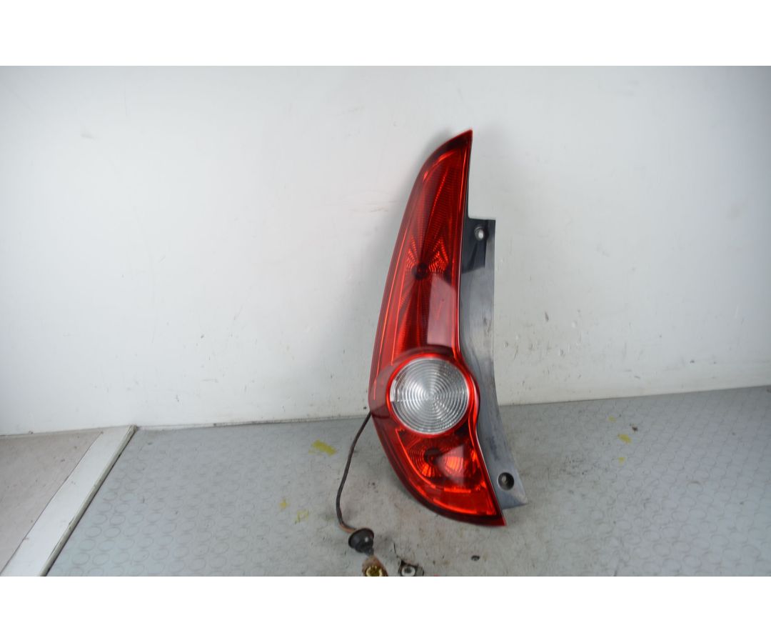 Fanale Stop posteriore SX Opel Agila B Dal 2008 al 2015 Cod 93193683  1730274511627