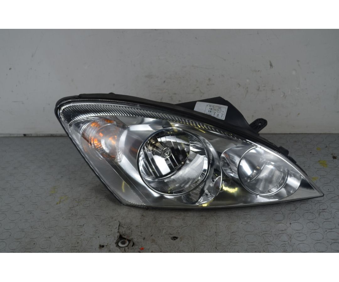 Faro Anteriore DX Kia Ceed Dal 2006 al 2012 Cod 921021H070  1730282306901