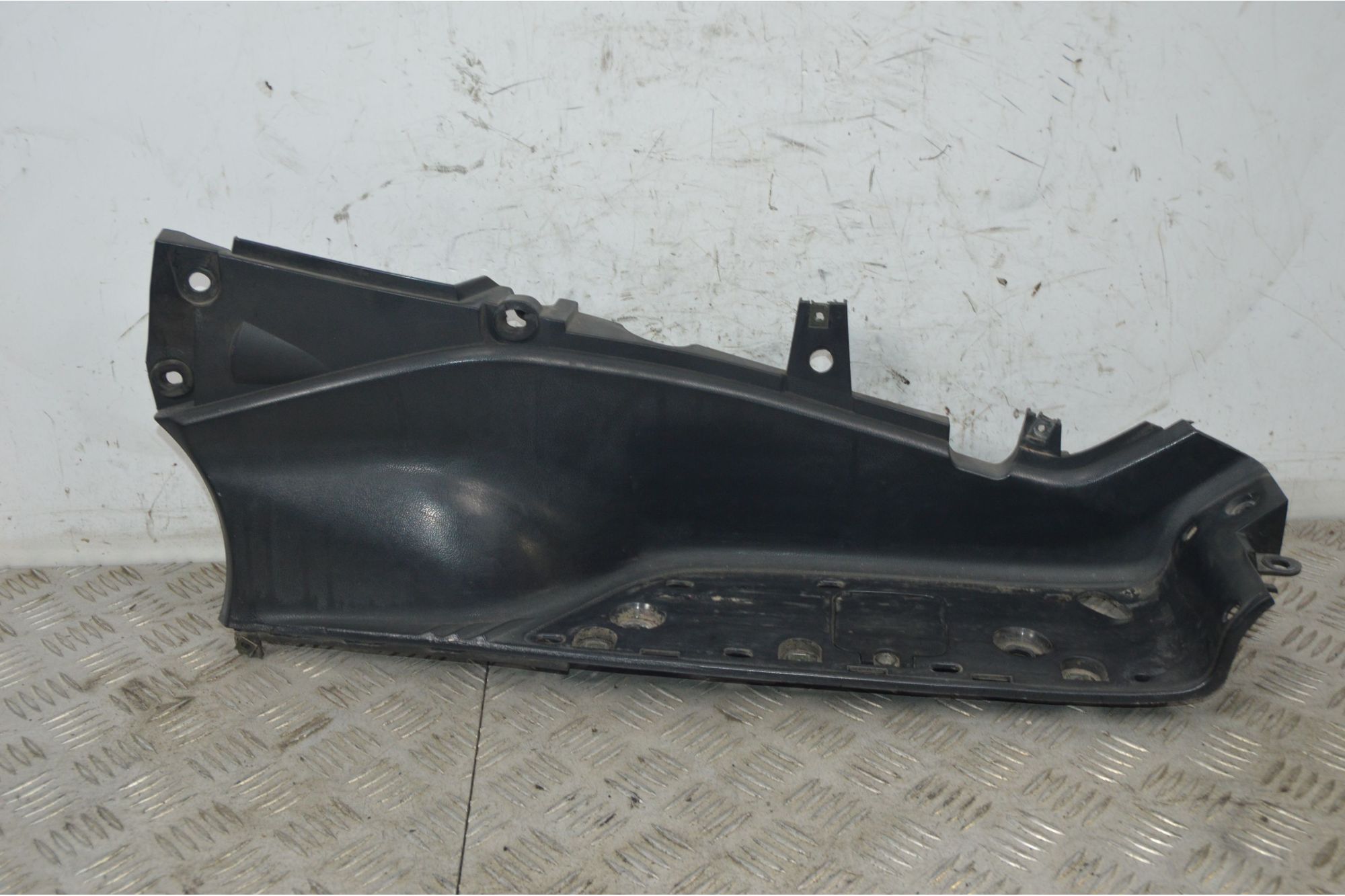 Carena Pedana Poggiapiedi Destra Yamaha Tmax T-max 500 Dal 2001 al 2007  1730286154683