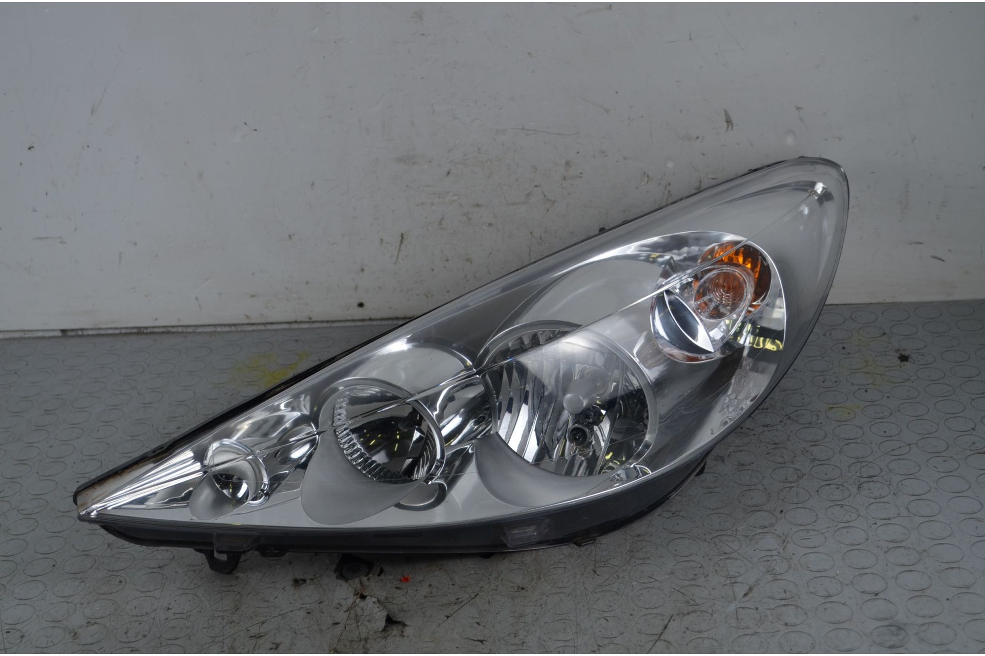 Faro Anteriore SX Peugeot 206 Dal 1998 al 2009 Cod 620861  1730361651229