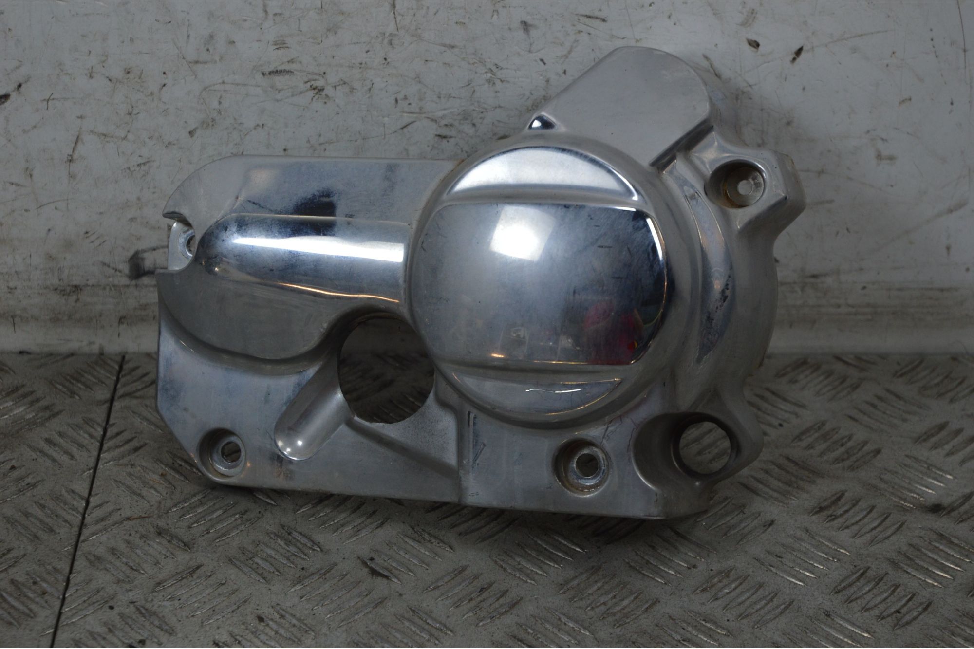 Cromatura Coperchio Destro Dx Yamaha XVS 650 Drag Star Dal 1997 al 2005  1730367724583