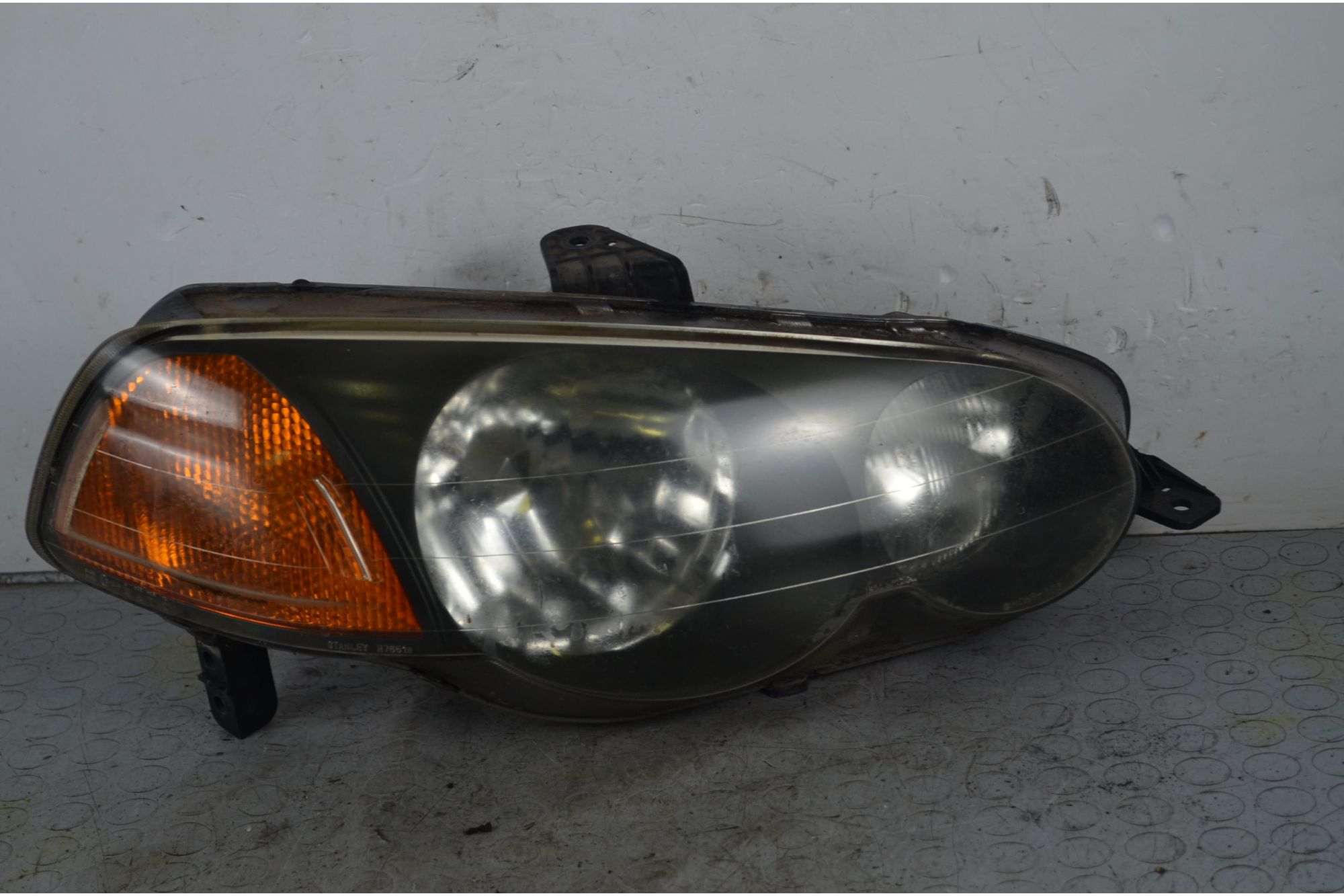 Faro Anteriore DX Honda HR-V Dal 1998 al 2006 Cod 33101S2HG01  1730373964751