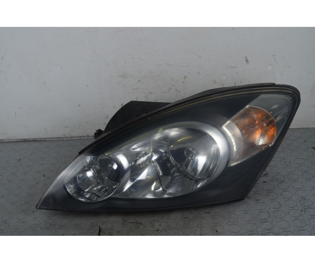 Faro Anteriore SX Kia Ceed Dal 2006 al 2012 Cod 921011H000  1730384548988