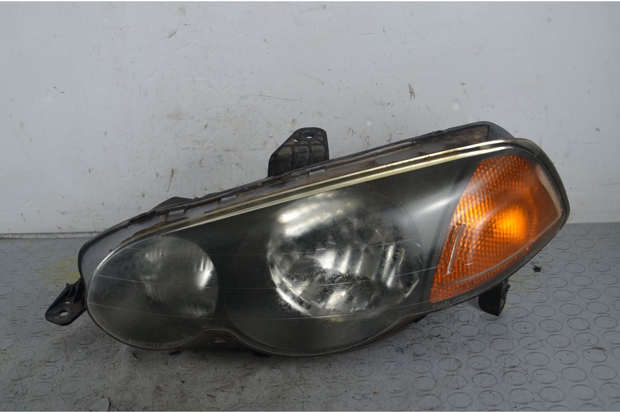 Faro Anteriore SX Honda HR-V Dal 1998 al 2006 Cod 33151S2HG01  1730707664944