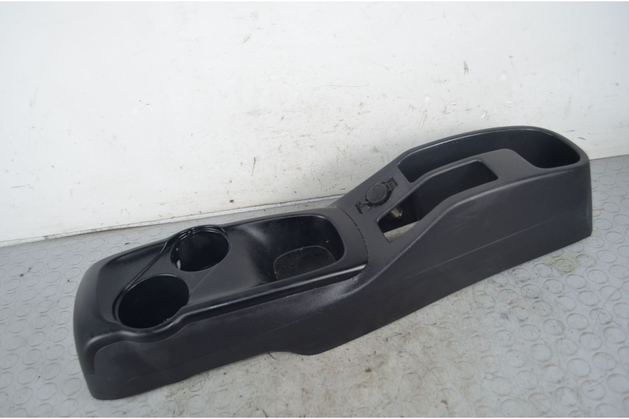 Tunnel centrale Hyundai i10 Dal 2008 al 2014 Cod 84620-0X150  1730732080115