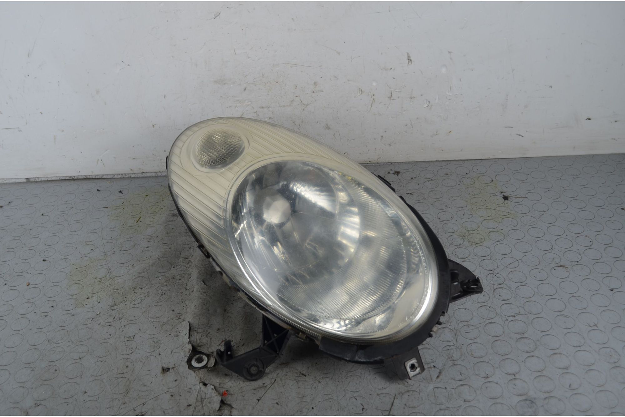 Faro Anteriore DX Nissan Micra K12 Dal 2002 al 2010 Cod 26010AX700  1730797428754