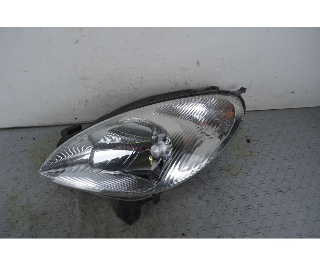 Faro Anteriore SX Citroen Xsara Picasso Dal 1999 al 2012 Cod 6204W0  1730798264511