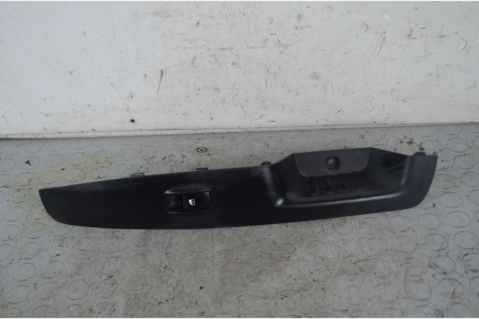 Pulsantiera Alzacristalli anteriore DX Hyundai I10 Dal 2008 al 2014 Cod 82740-0X030  1730801124450