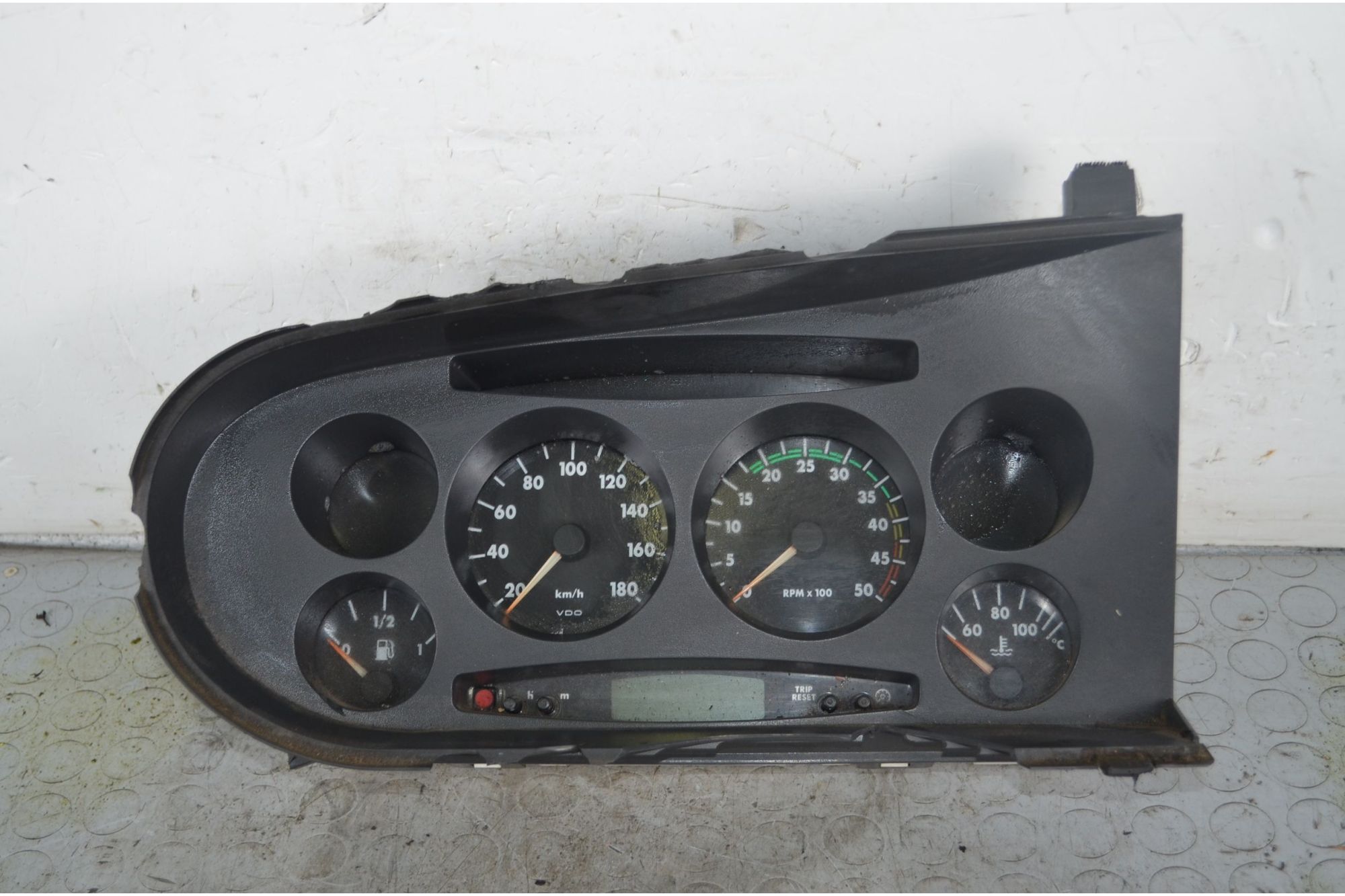 Strumentazione Contachilometri Completa Iveco Daily Dal 1999 al 2006 Cod 504008190  1730882881518