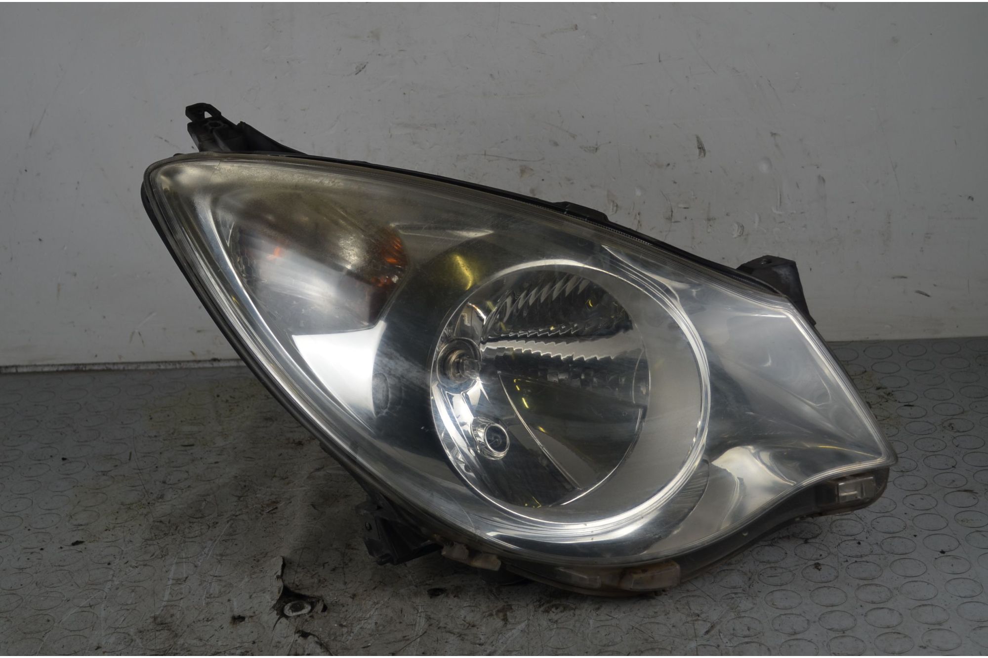 Faro Anteriore DX Opel Agila B Dal 2008 al 2015 Cod 93193969  1731059987262