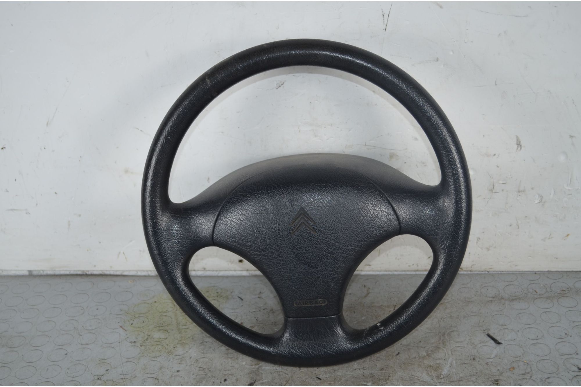 Volante Citroen Saxo Dal 1996 al 2004 Cod 4109R9  1731487544532