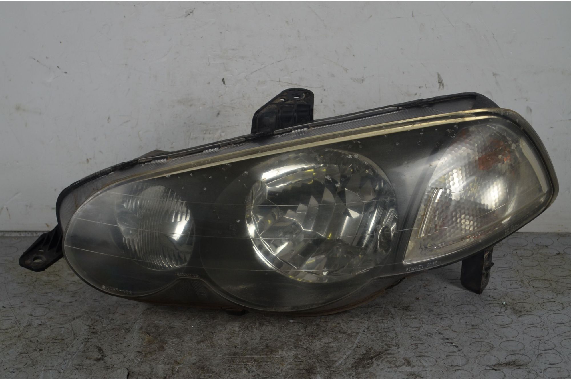 Faro Anteriore DX Honda HR-V dal 1998 al 2005 Cod 33151S2HG01  1732610021364