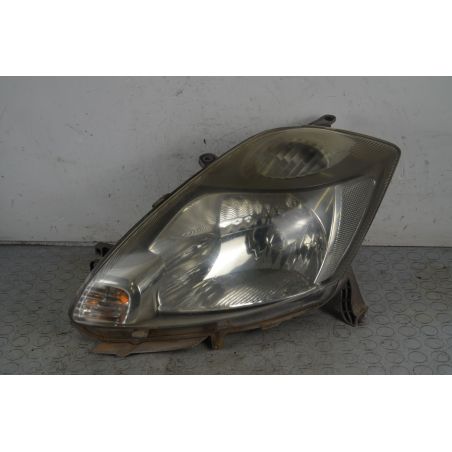 Faro Anteriore SX Daihatsu Sirion Dal 2004 al 2015 Cod 8117097421  1732633505285