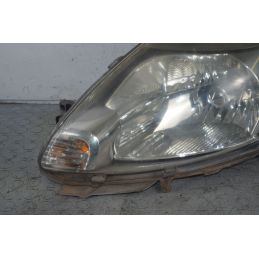 Faro Anteriore SX Daihatsu Sirion Dal 2004 al 2015 Cod 8117097421  1732633505285