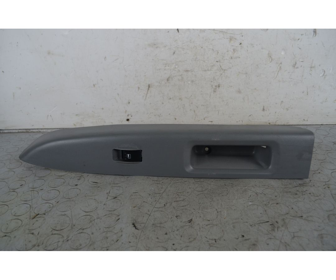 Pulsantiera Alzacristalli Posteriore SX Daihatsu Sirion dal 2004 al 2015 Cod 74272B1010E0  1732877237959