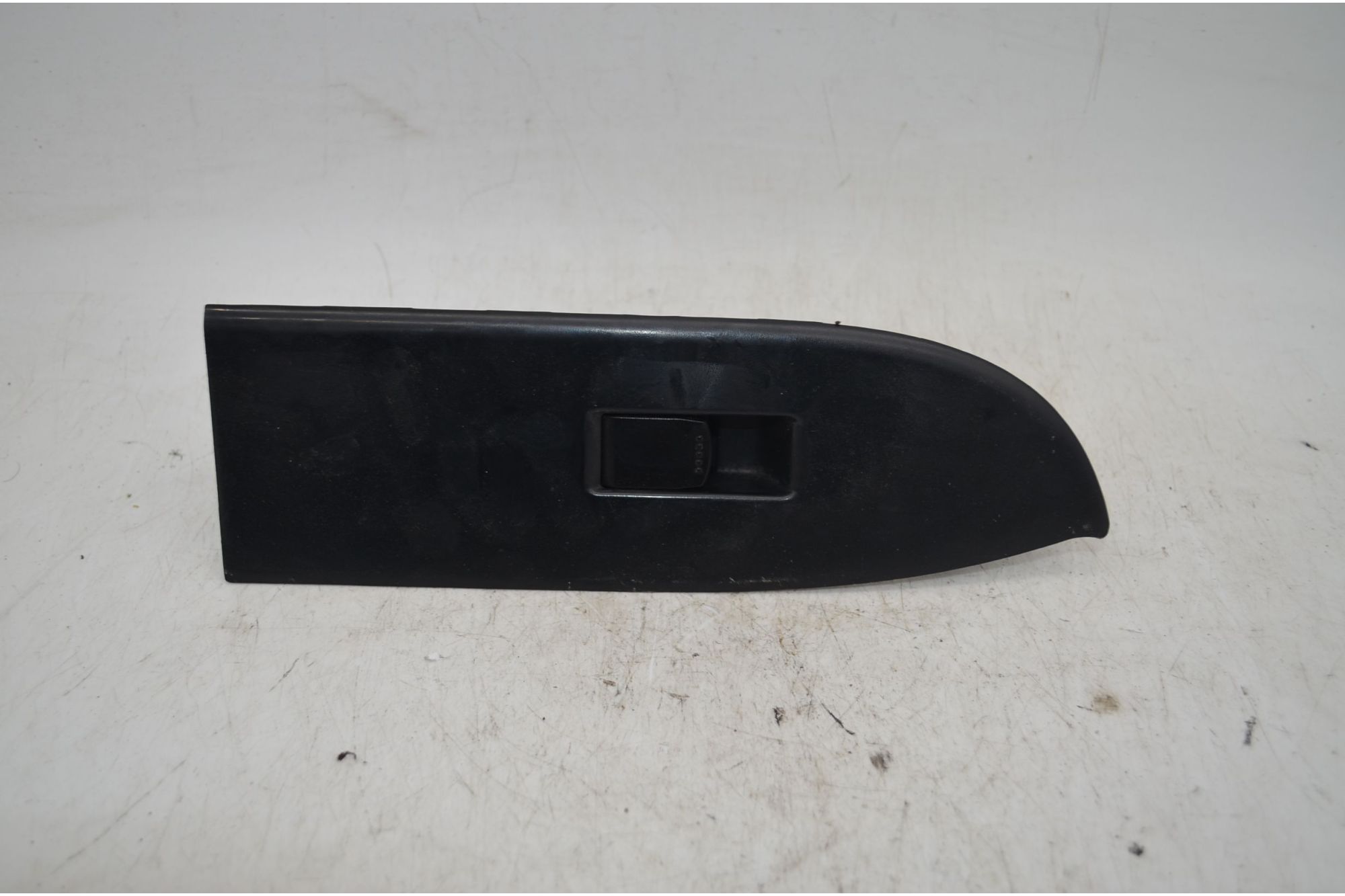 Pulsantiera alzacristalli anteriore DX Suzuki Grand Vitara Dal 2005 al 2012 Cod 83717-65J1  1732889791302