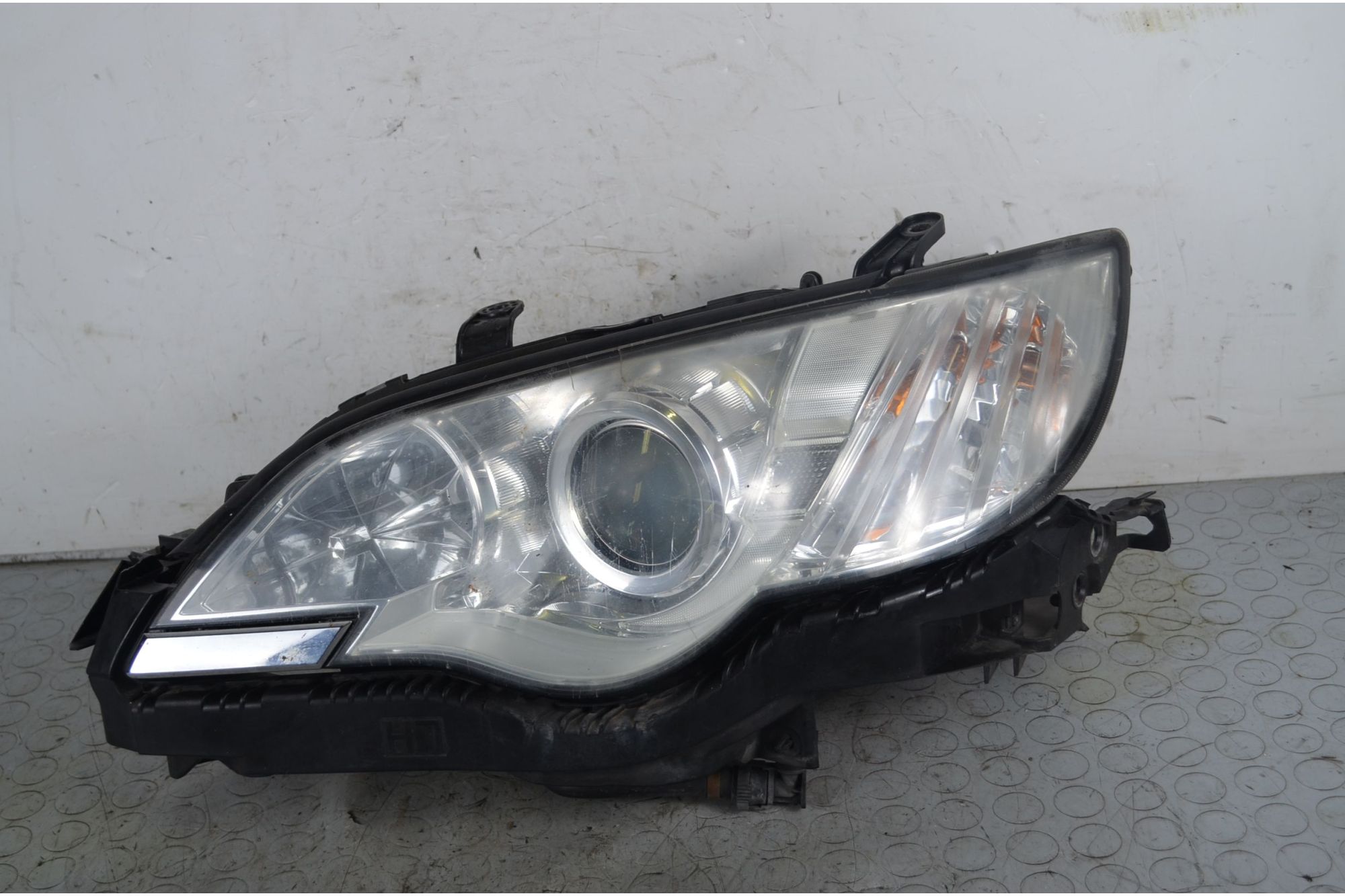 Faro Anteriore SX Subaru Legacy Dal 2003 al 2009 Cod 84001AG392  1732958723852