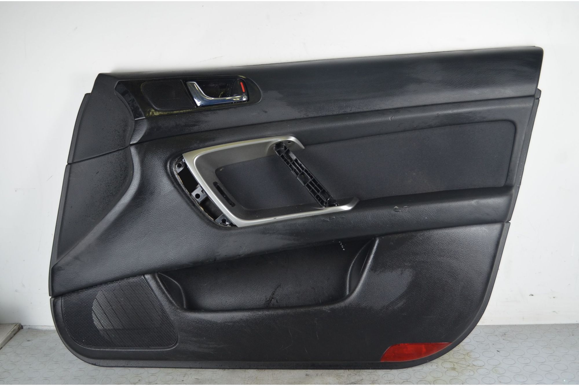 Pannello porta interno Anteriore DX Subaru legacy Dal 2003 al 2009 Cod 94255AG000  1733131925704