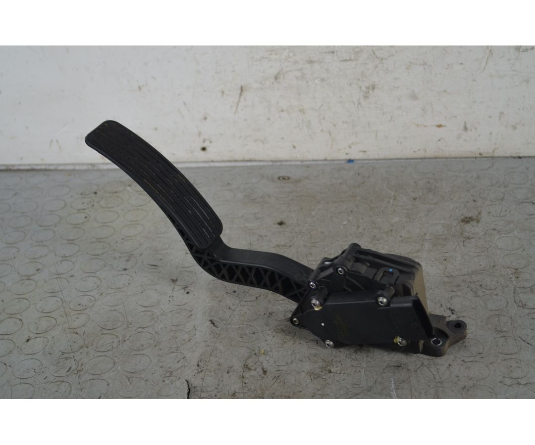 Pedale Acceleratore Ssangyong Korando Dal 2010 al 2016 Cod 2055034000  1733322551132