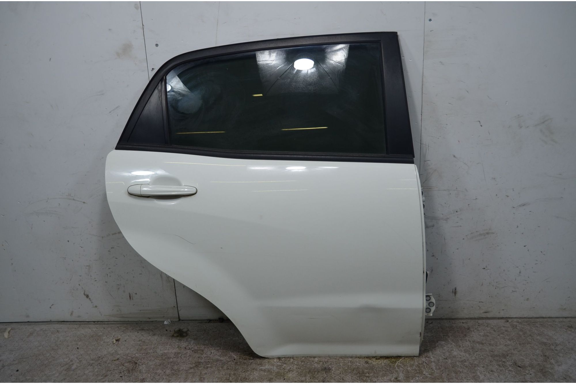 Portiera sportello posteriore DX SsangYong Korando Dal 2010 al 2016 Cod OE 6302134104  1733823099294