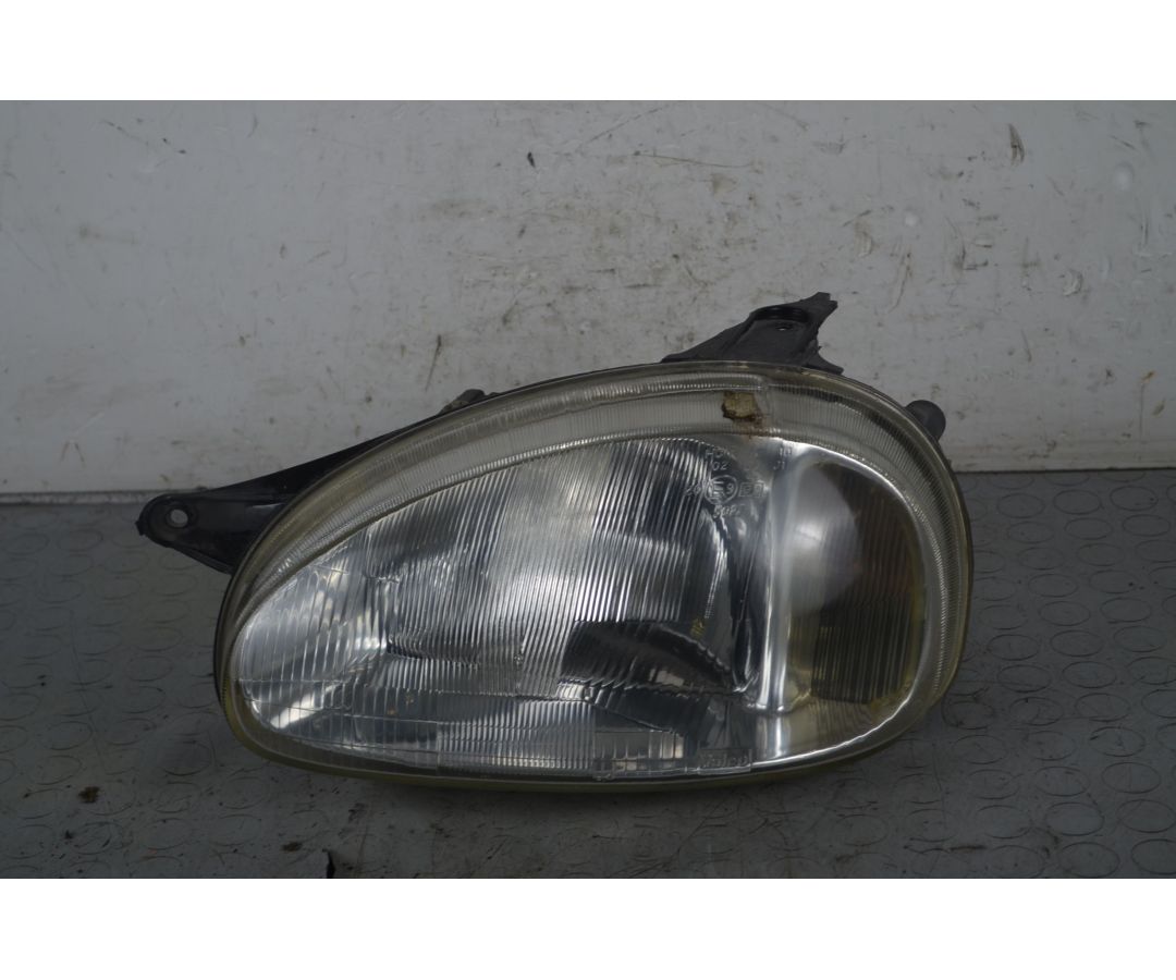 Faro Anteriore SX Opel Corsa B Dal 1993 al 2000 Cod 90444786  1734162488411