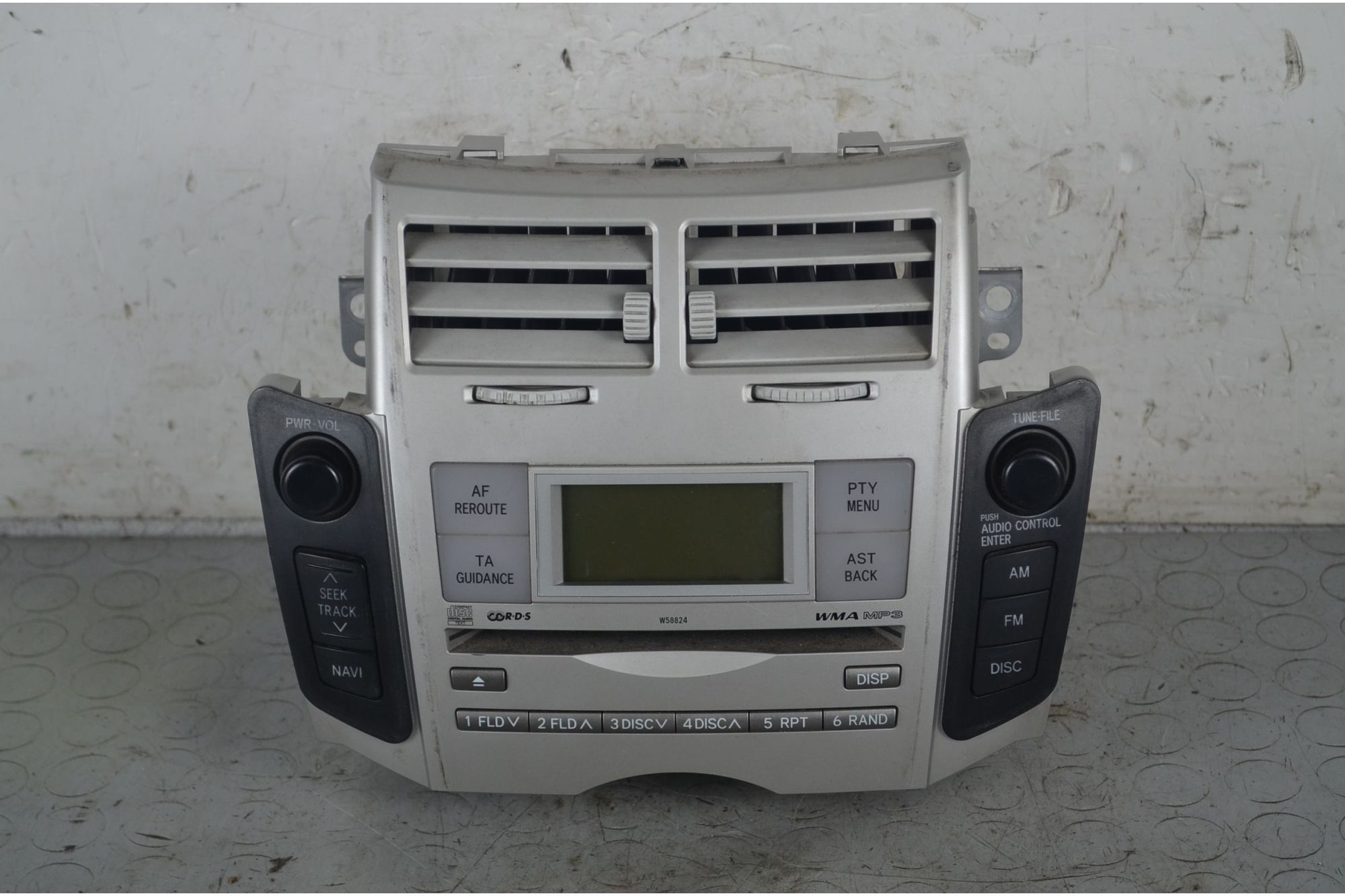 Autoradio Toyota Yaris Dal 2005 al 2011 Cod 86120-0D210  1734349103335