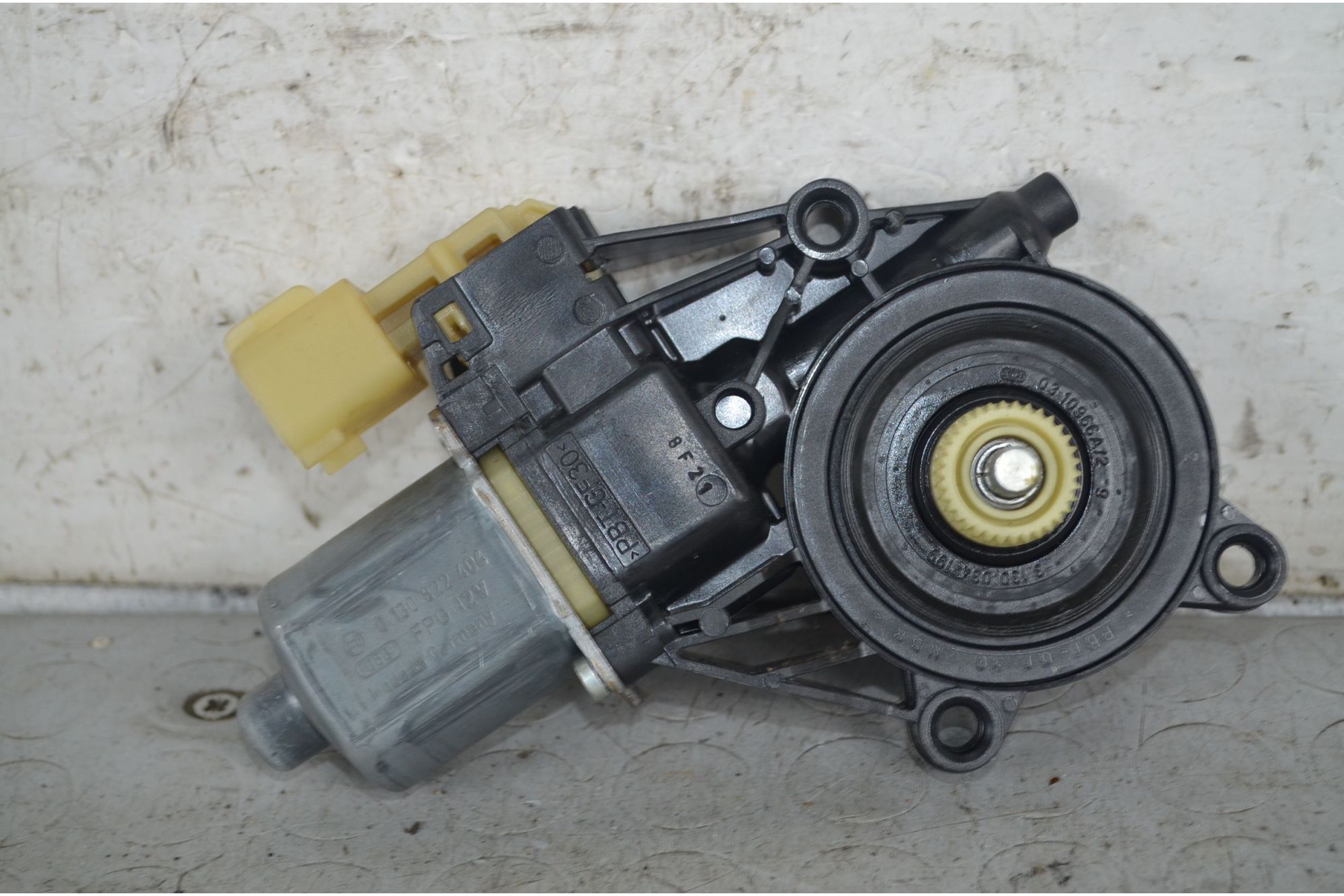 Motorino Alzacristalli Anteriore SX Ford Fiesta VI Dal 2008 al 2017 Cod 0130822404  1734516630787