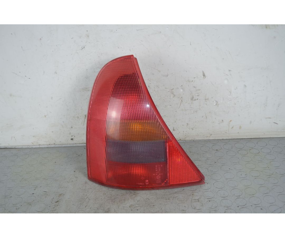 Fanale Stop Posteriore SX Renault Clio II Dal 1998 al 2012 Cod 8200917488  1734520789303