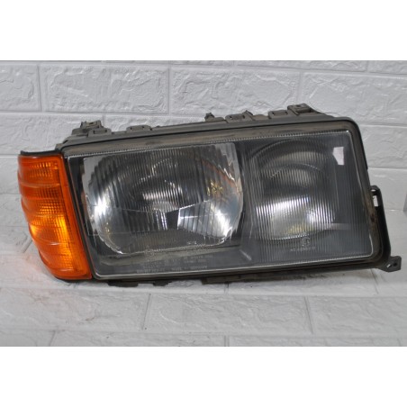 Faro Anteriore DX Mercedes Classe C W201 dal 1982 al 1993 cod 028383R19  1618412084823